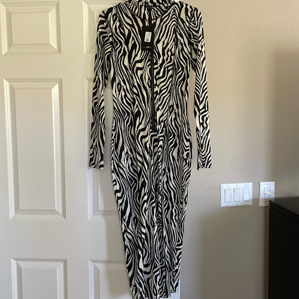 Beautiful Black and White mesh midi dress